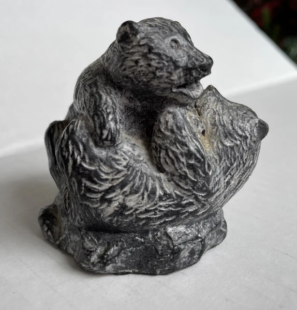 VINTAGE INUIT ESKIMO Igloo Soapstone Carving Figurine Canada Al Wolf