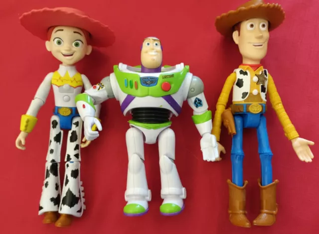 Disney Pixar's Toy Story Woody, Buzz And Jessie 9" Talking Figures.