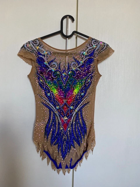stupendo body sartoriale ginnastica ritmica da gara in ottime condizioni.