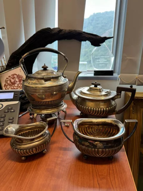 Edwardian sterling silver three –piece tea set & kettle on stand, Sheffield 1904