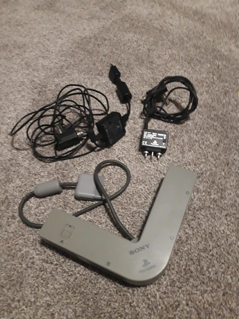 SONY PLAYSTATION ONE PS1 OFFICIAL WIRED GREY MULTITAP MULTI TAP SCPH-1070 rf x2
