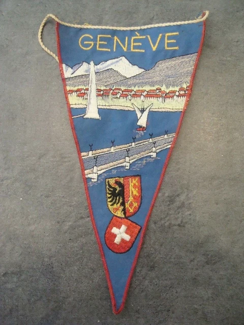 VINTAGE - Fanion - GENEVE - En nylon - 25 cm - 2 photos