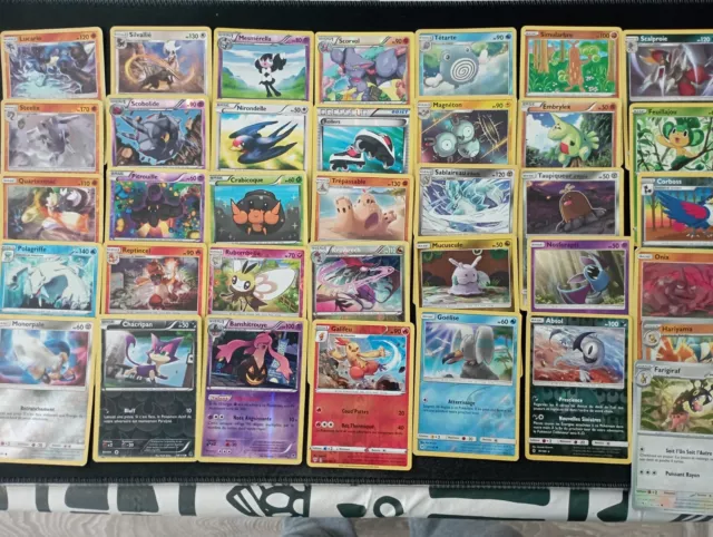 Lot de 35 cartes pokémon Reverse différentes séries