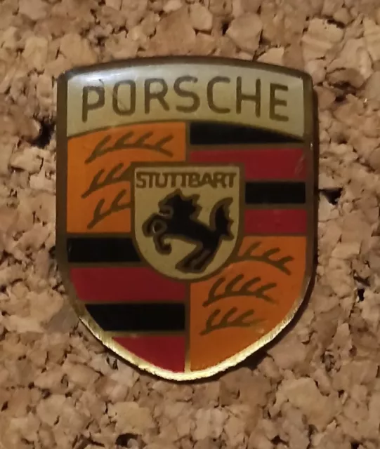 Pin's Porsche Automobile Auto Voiture Logo Sigle Marque Emblème Pins Epinglette