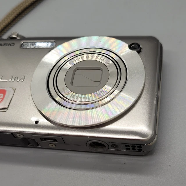 Casio Exilim EX-S10 10,1 megapixel morti testati argento 17