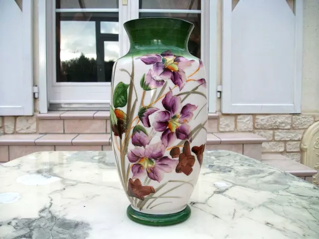 Ancien Grand Vase En Opaline - Beau Decor Floral Peint Main Et Emaille - 30 Cm
