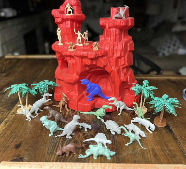 Marx Mold dinosaurs X20 With reissued mountain and MPC Bonus +