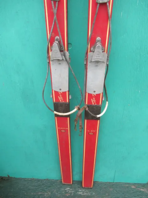 BEAUTIFUL Vintage Wooden 72" Long Snow Skis Old RED Finish Cable Bindings 3