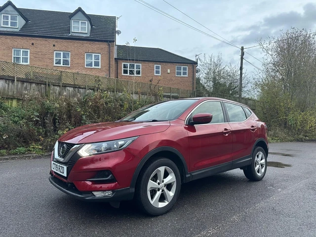 2019 Nissan Qashqai 1.5 dCi 115 Acenta Premium Low Miles FSH  HATCHBACK Diesel M