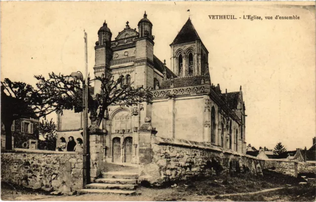CPA Vetheuil L'Eglise, vue d'ensemble FRANCE (1330409)