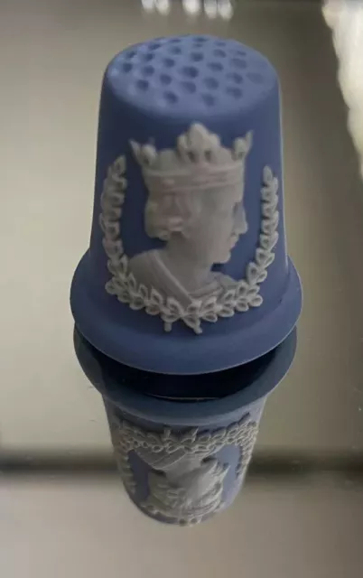 NIB WEDGWOOD THIMBLE BLUE JASPERWARE - KINGS & QUEENS OF ENGLAND - 3 Henry I