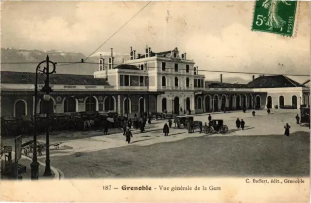 CPA GRENOBLE - Vue générale de la Gare (243758)