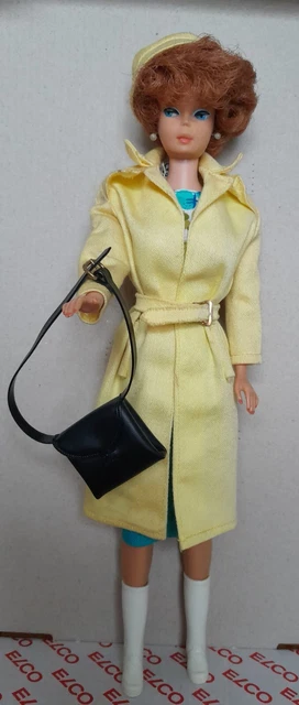 MAGNIFIQUE BARBIE VINTAGE Bubble cut rousse 1960s avec sa boîte EUR 80