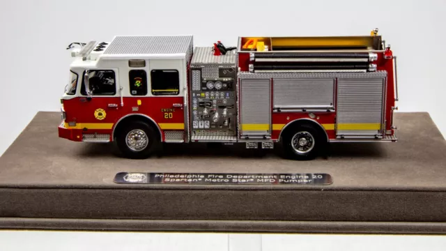 Philadelphia Spartan Engine 20 1/50 Fire Replicas FR127-20 Chinatown Pre-Owned