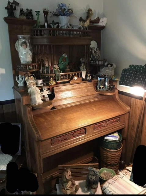 Estey Victorian pump organ circa 1890s Great MOUNT PERRY OHIO Pick-up only
