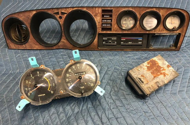 1976-1977 Toyota Celica GT cluster,gauges,bezel,ash tray