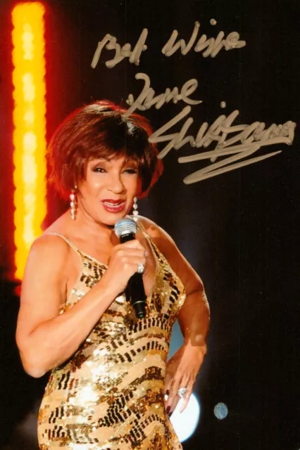 Dame Shirley Bassey Hand Signed 6x4 Photo Goldfinger James Bond Autograph + COA