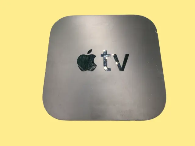 Apple TV A1842 32GB 4K Ultra HD Streaming avec Télécommande Et Accessoires 2