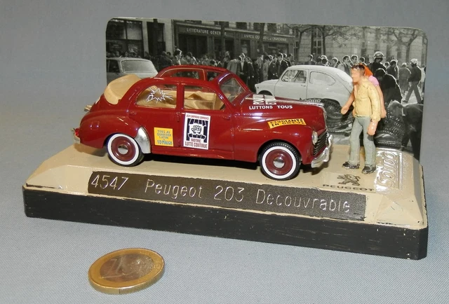 Solido Peugeot 203 Découvrable 1954 - Miniature 1/18 En Boîte - Occasion
