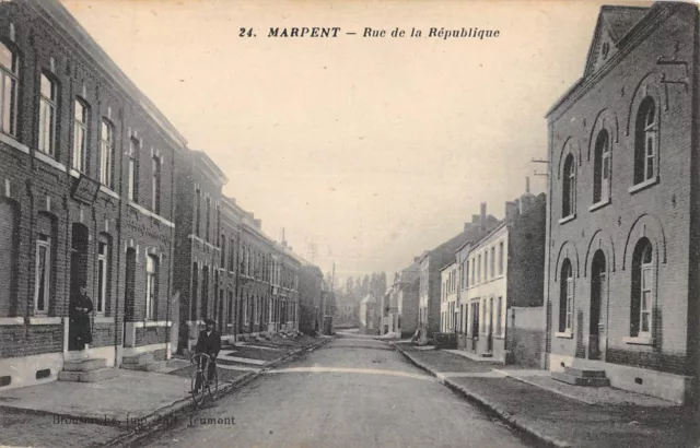 Cpa 59 Marpent Rue De La Republique