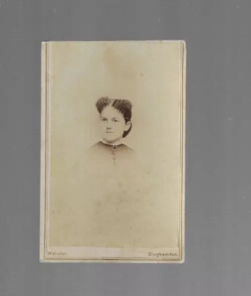 OLD CDV REAL PHOTO  WOMAN  w Curly Hair 1860s CIVIL WAR TAX STAMP Binghamton NY