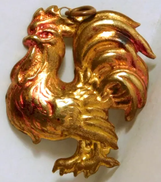 Vint Rooster Charm Metal Goldtone Red Wash Stamped