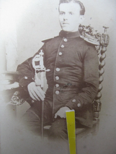 frühes cdv foto porträt offizier soldat degen militsch schlesien um 1860 - 1870 2