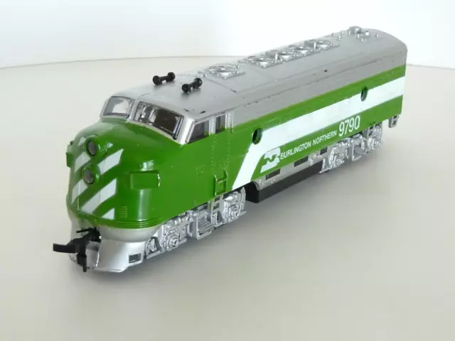 VTG Life Like HO Scale Burlington Northern 9790 F Unit Train Locomotive HongKong