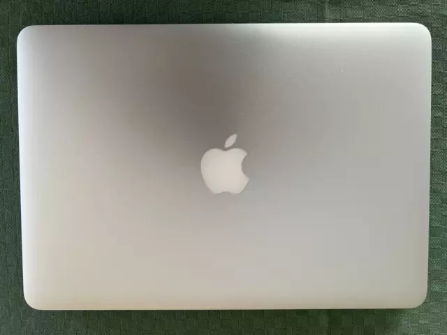 Apple MacBook Pro Retina 13 - A1502 (schermo danneggiato)