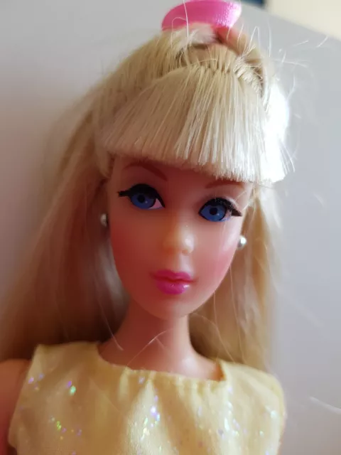 Barbie Doll Vintage Mattel 1958 Style Reproduction Dolly (7 ) Fashion Avenue Barbie Doll Vintage Mattel 1958 Style Reproduction Dolly (7 ) Fashion Avenue