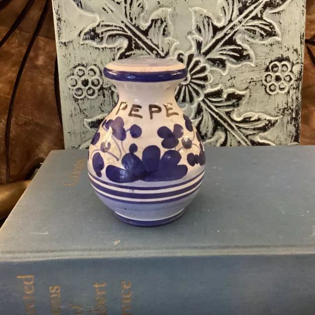 Deruta Italian Floral Pottery Pepper Shaker Made In Italy Blue And White Floral
