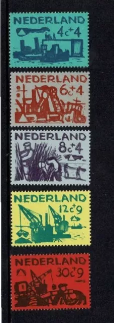 Netherlands Nederland 1959 Cultural & Social Relief Fund Set 5 Mint Never Hinged