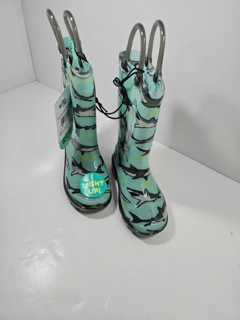 *NWT* Western Chief Toddler Boys' Sharks Light Up Pull-On Rain Boots - Tiel Sz 7 3