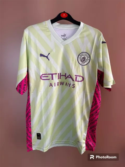 Man city goalkeeper shirt