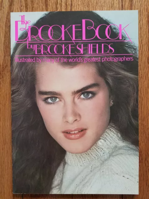 THE BROOKE BOOK by BROOKE SHIELDS Paperback + 2 PHOTOS & EYE CARD  NEW OLD STOCK