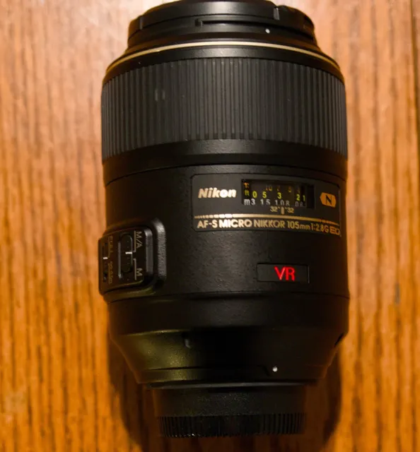 Nikon Micro NIKKOR 105mm f/2.8G AF-S VR IF-ED Lens