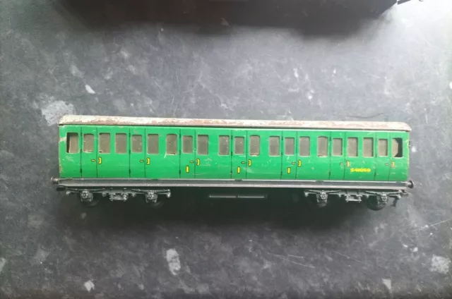 HORNBY DUBLO OO GAUGE B.R. MK 1 SUBURBAN/BRAKE. #S41060 GREEN OOG Unboxed