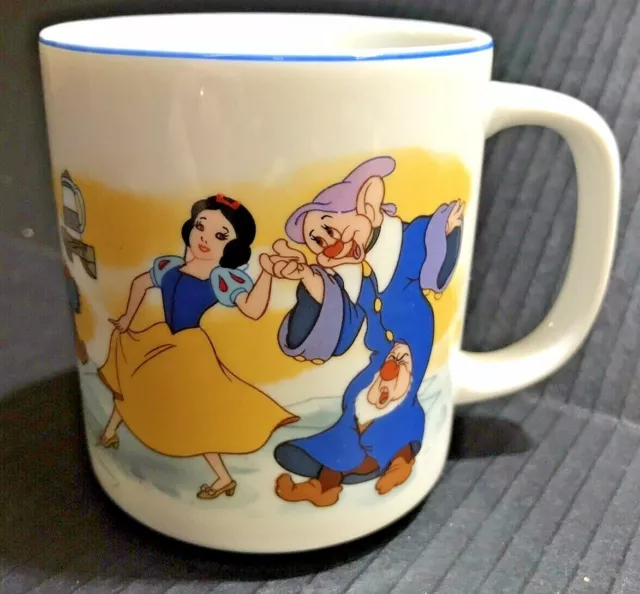 Vintage Snow White & The Seven Dwarfs Disneyland Disney World Mug Japan