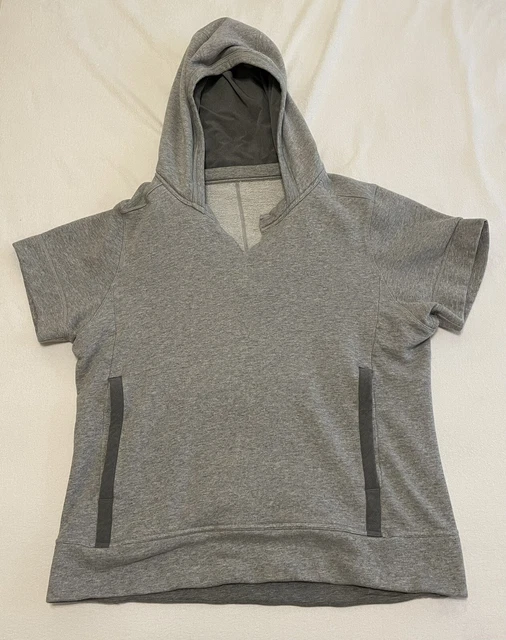 Lululemon Men’s Bodhi Short Sleeve Hoodie Medium Grey