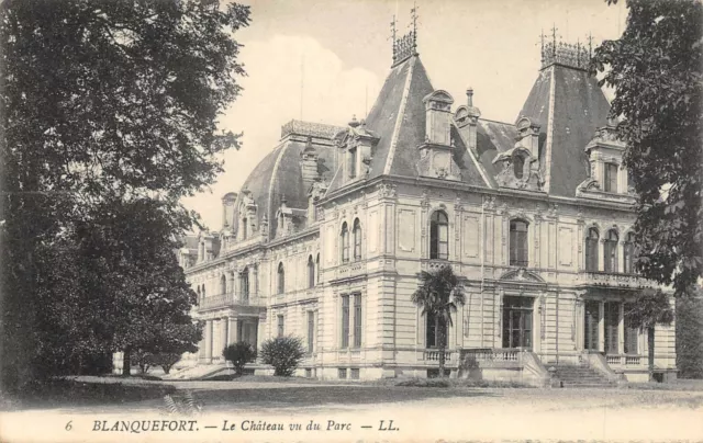 Cpa 33 Blanquefort Le Chateau Vu Du Parc