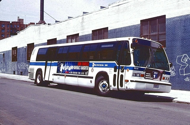 Original Kodachrome Slide Nyc Bus 1999 Nova-Rts #5236 Kingsbridge Depot June '99