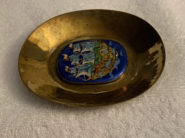 HULBE COMMODORE BRASS TRAY/RARE ANTIQUE/circa 1915 ENAMEL SHIP (NINA) MEDALLION