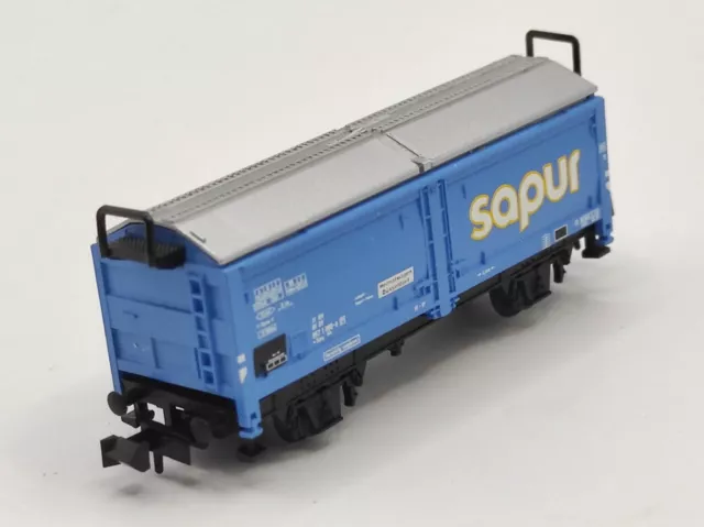 Spur N - Schiebedachwagen, Kunststoff-Gehäuse blau, mit Beschriftung "sapur"