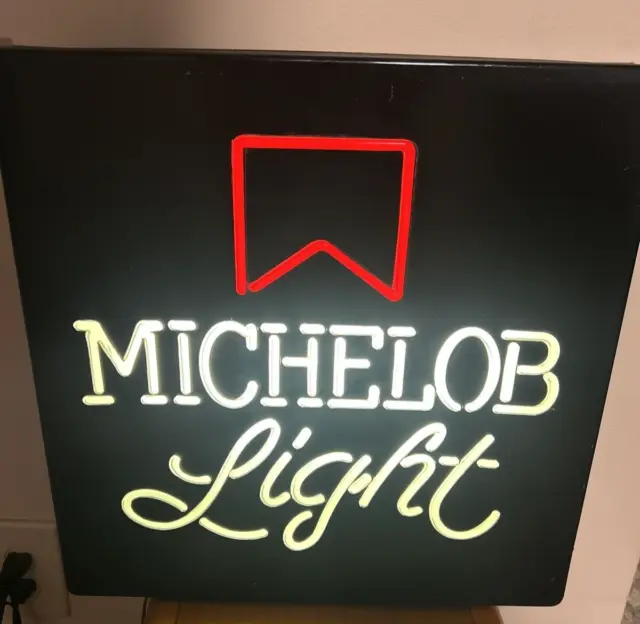 Michelob Light - Plastic Light Up Sign / Anheuser-Busch / KCS Ind. 120 Volts