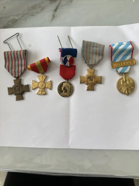 PRIX ET RÉCOMPENSES Médaille de récompense fme_716314 Médailles