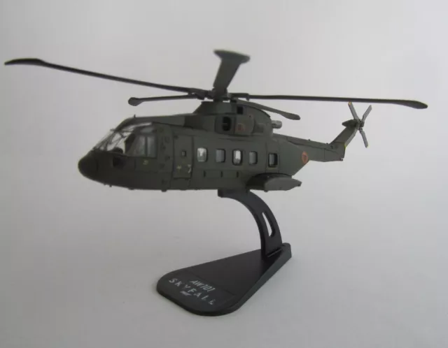 James Bond 007 / Skyfall / AW 101 / Hubschrauber / 1:100 / Sammelbox / Neu / OVP