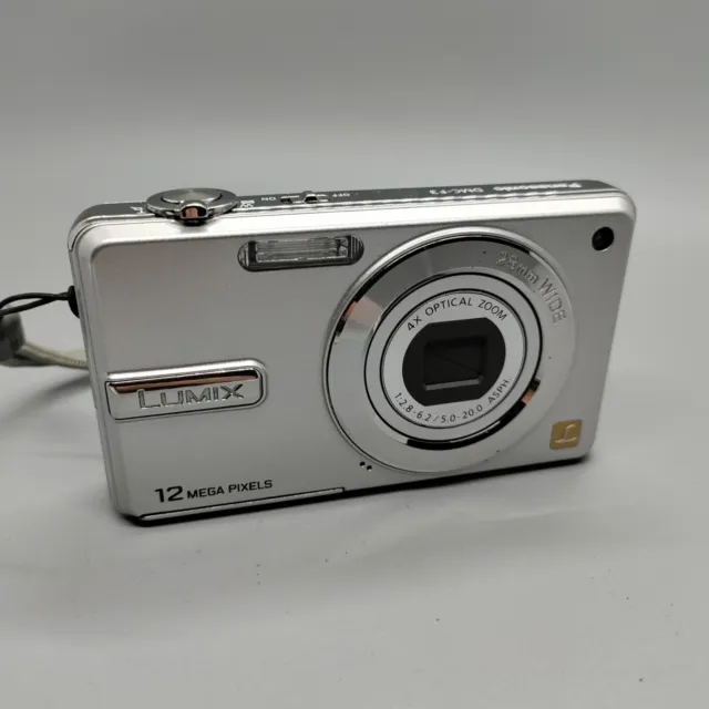 Panasonic Lumix DMC-F3 12.1MP Compact Digital Camera Silver Faulty