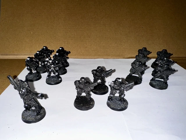 10 Figurines Adeptus Arbites En Métal – Warhammer Necromunda – Occasion