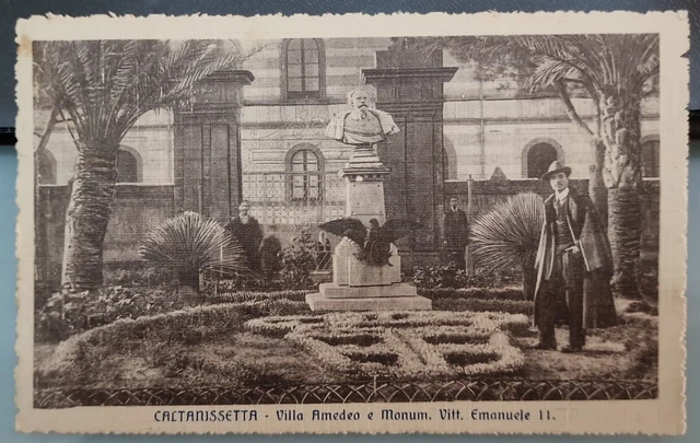 Cartolina Caltanissetta - Villa Amedeo E Monum. Vitt. Emanuele II Fp/ Vg