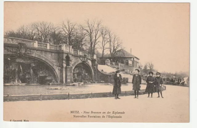 METZ - Moselle - CPA 57 - Esplanade - Nouvelles Fontaines